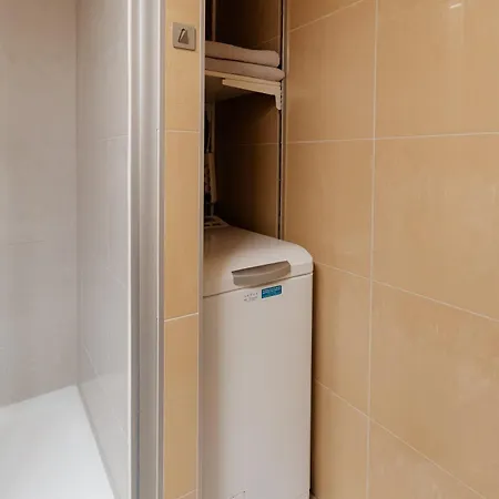 Apartmán Komarnicka With Balcony Bratislava